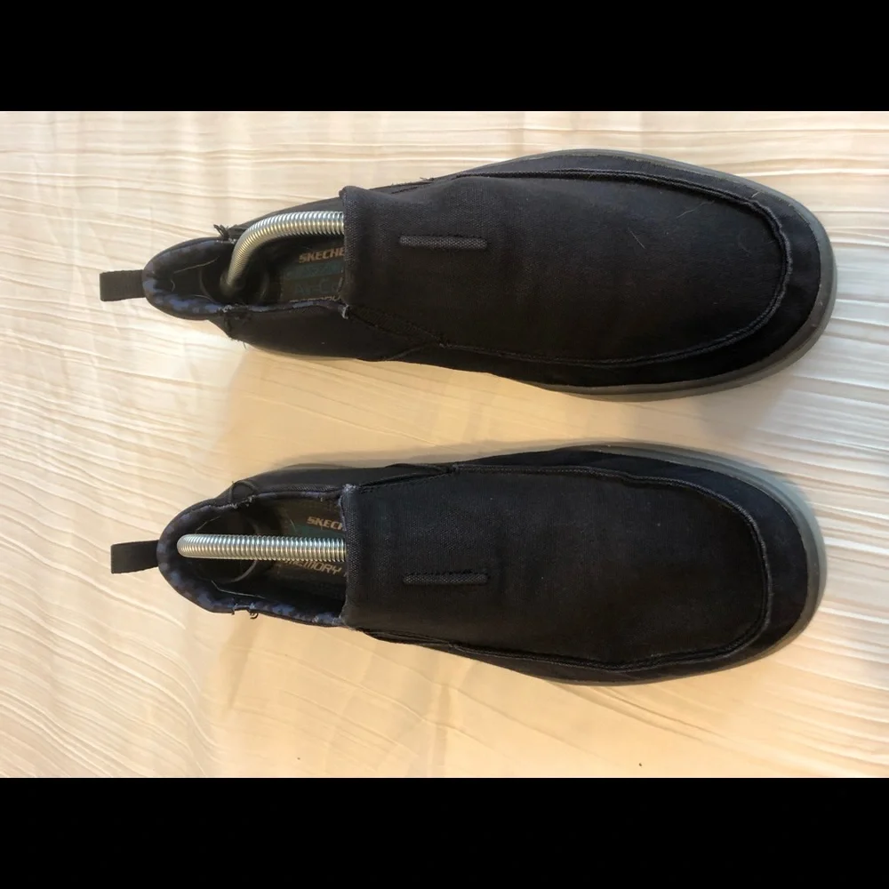 COPY - Men Skechers slip ons